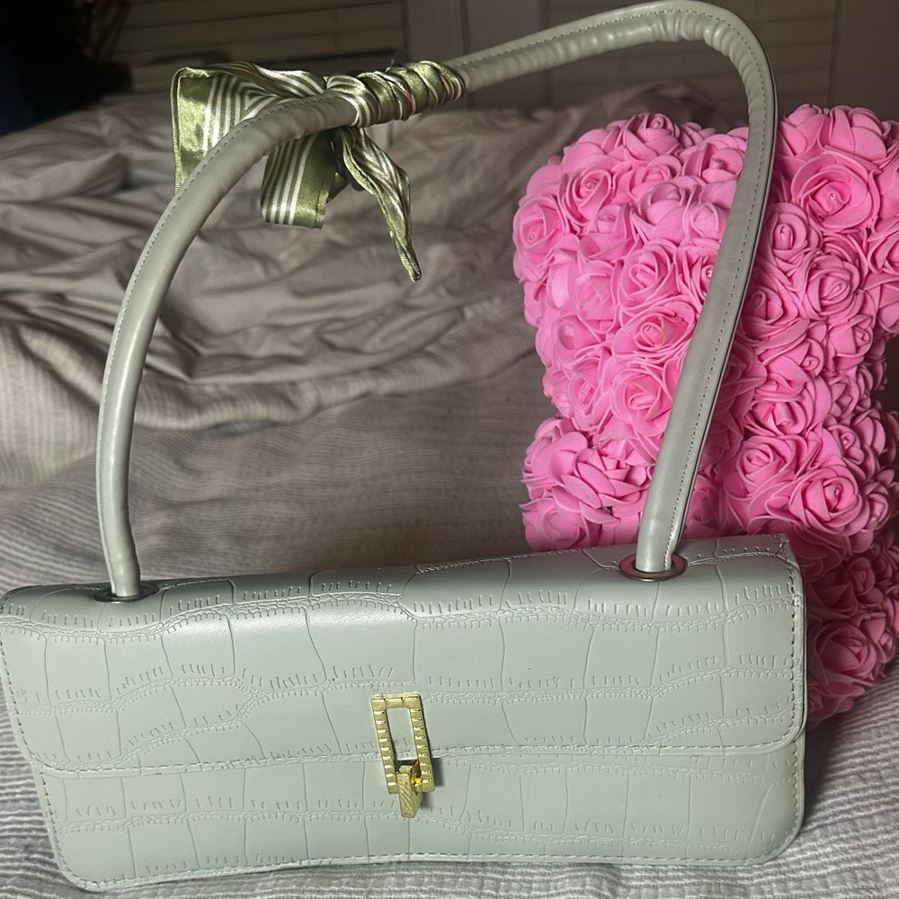 Elegant Gray Mint Croc-Embossed Women's Bag